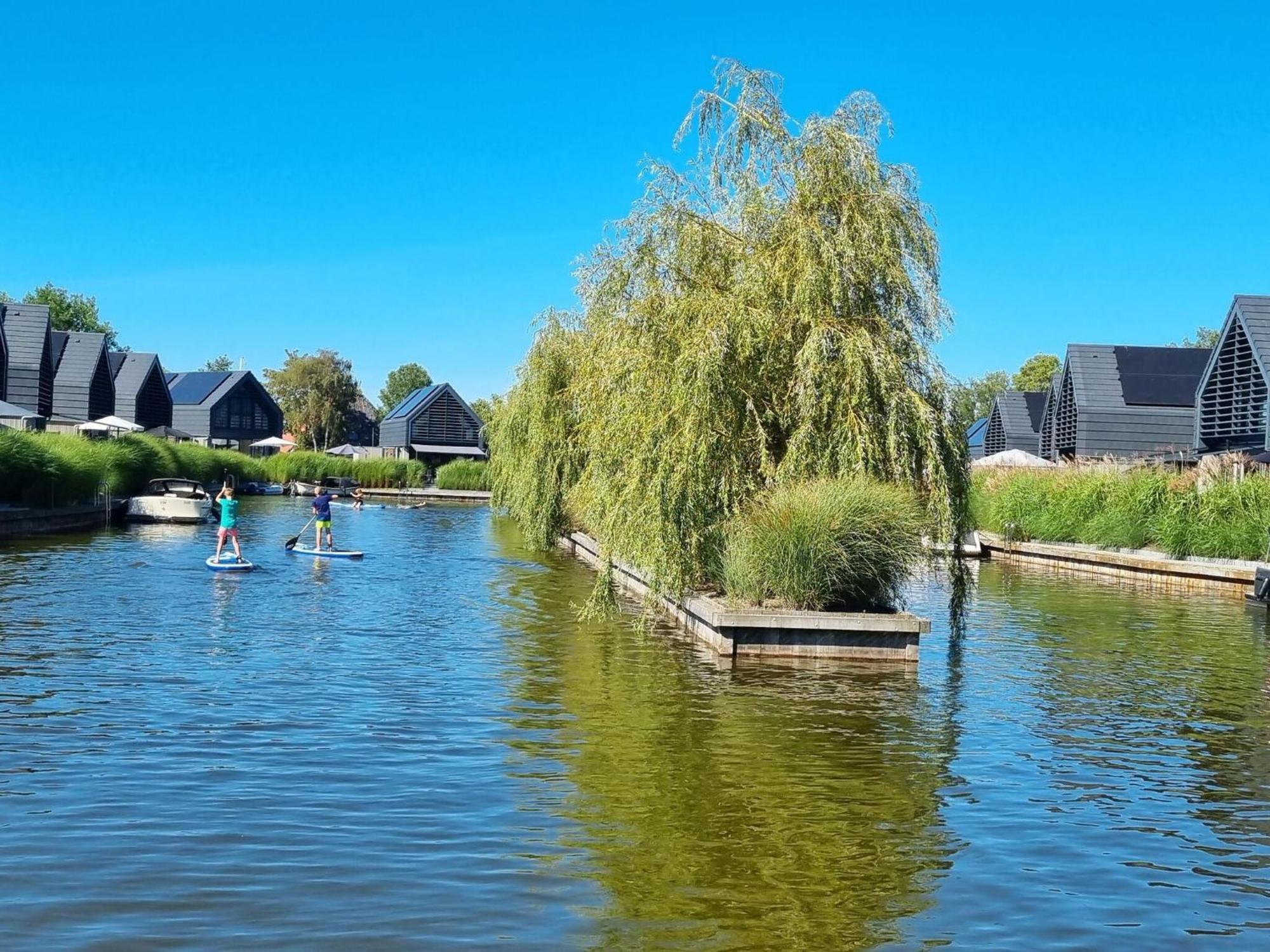 Luxurious Detached Water Villa With Jetty Balk Kültér fotó